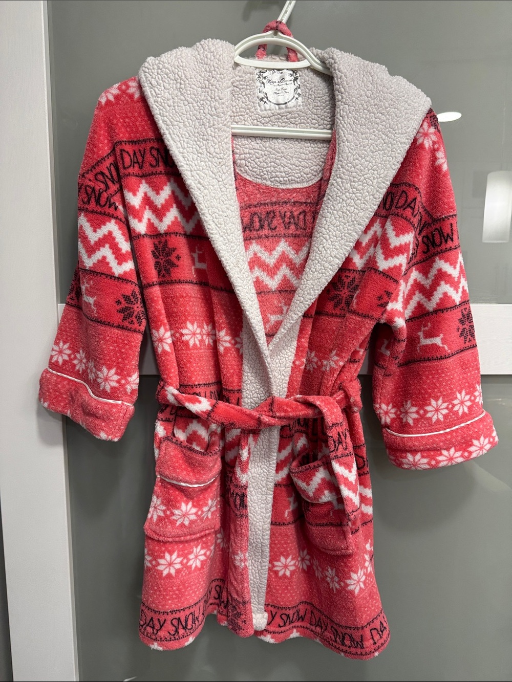 👑Kings n Queens Hooded Fleece Robe | Coral & Fair Isle | Snow Day | Girls Large